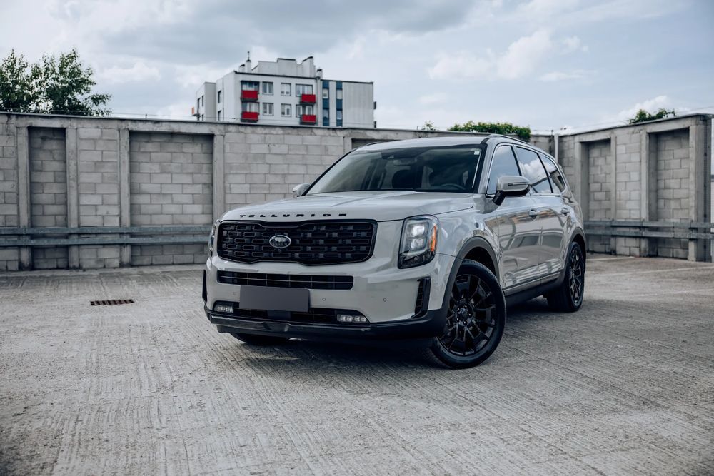 Kia  Duży SUV 4x4 pacifica Sorento BMW X7 Audi Q7 Skoda Kodiak Santa Fe