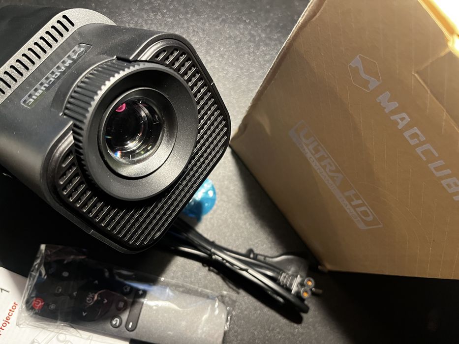 Projector Magcubic HY320 Mini