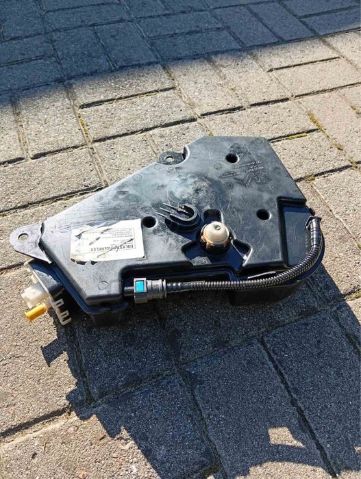 Бачок еоліс для пежо