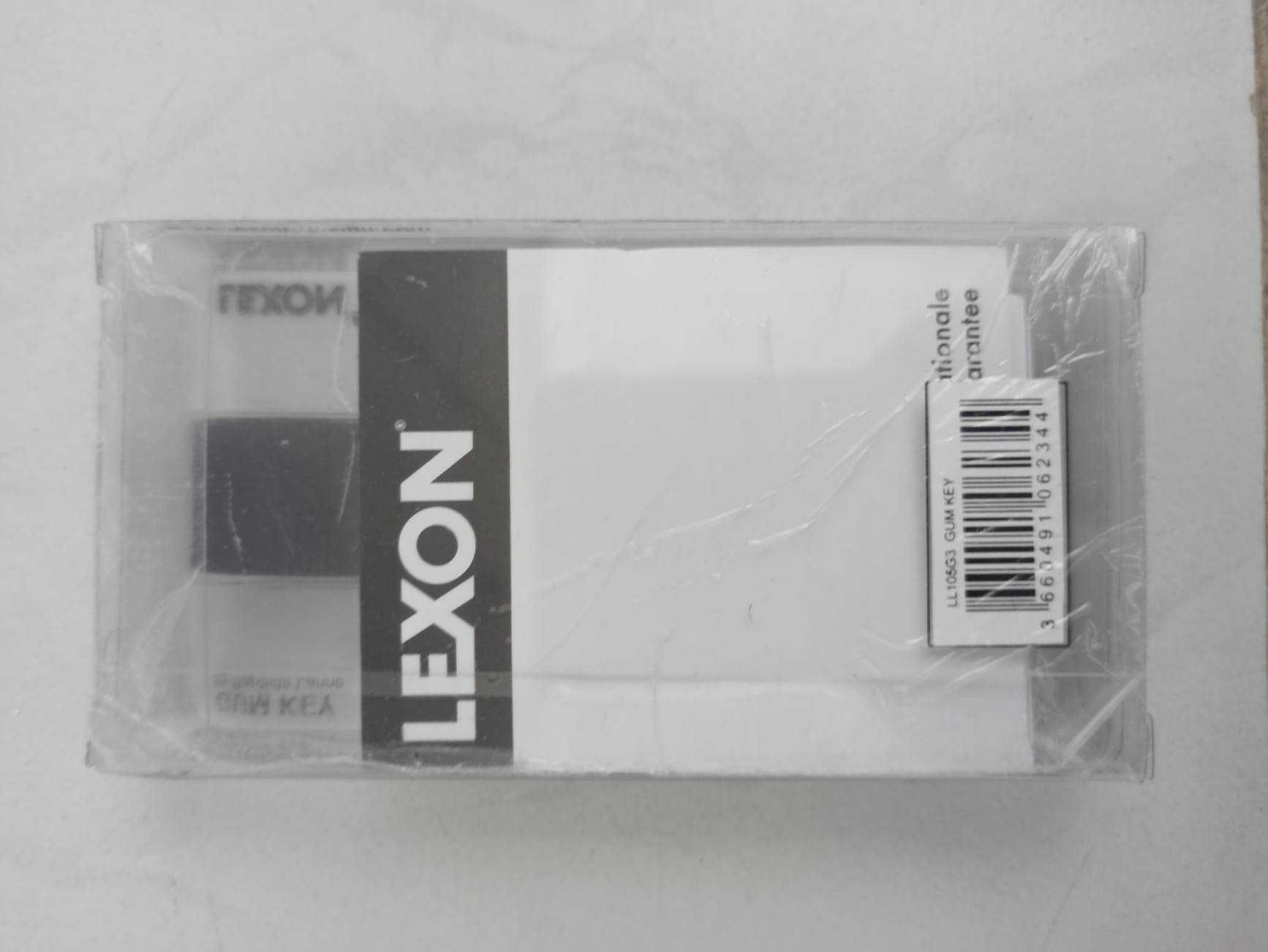 Lexon Design Brelok do kluczy Lexon Gumkey czarny