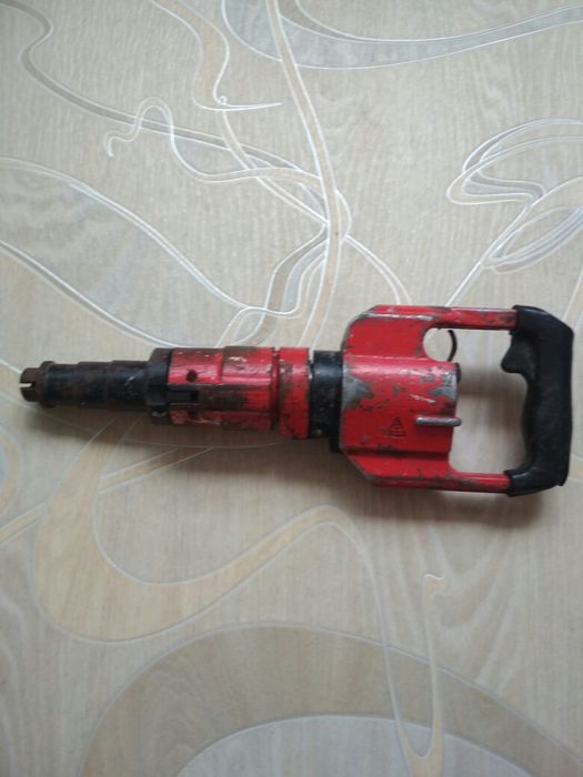 Пистолет для Дюбелей пороховой