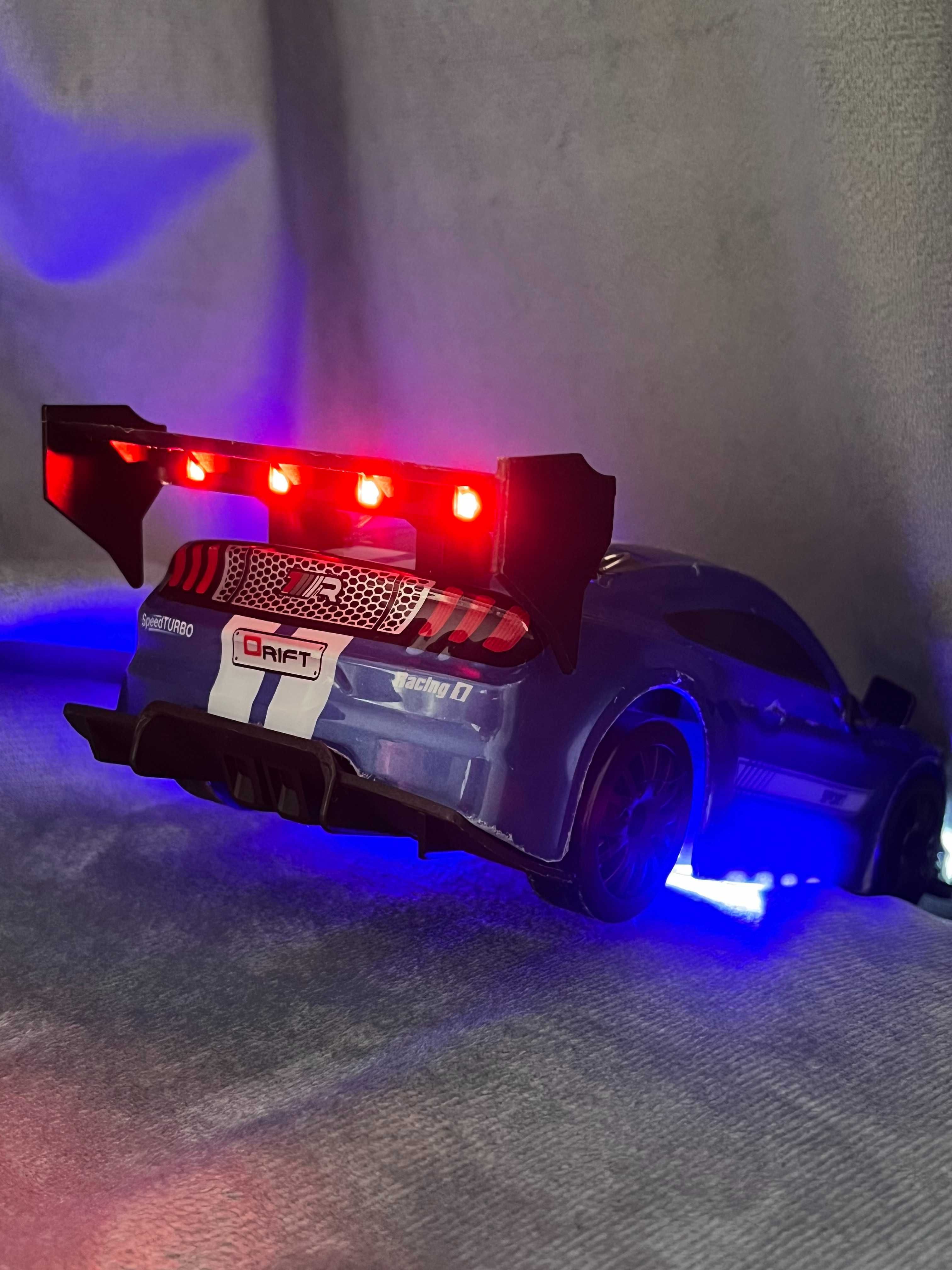Mustang DRIFT Samochód Zdalnie Sterowany Auto RC 4WD + LED --- Prezent