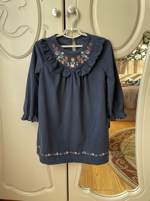 Дитяча сукня з вишивкою