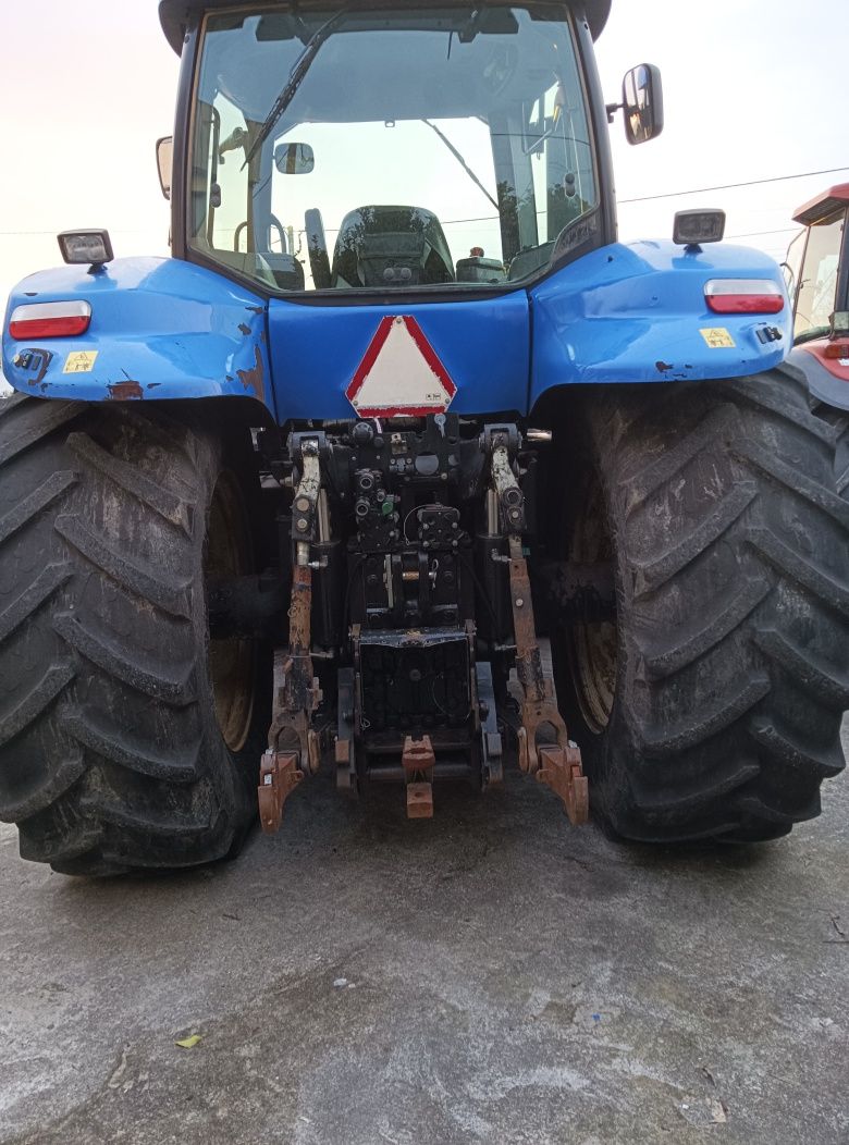 Tractor New Holland T8040