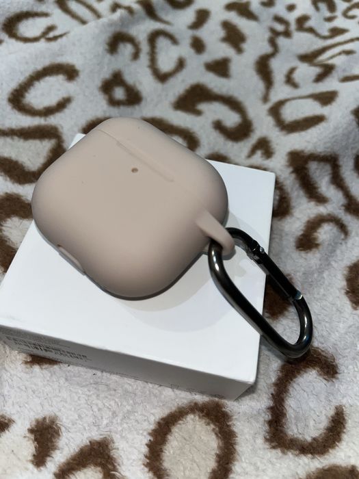 Apple AirPods 4 with Active