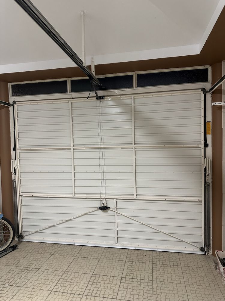 Portao garagem com motor