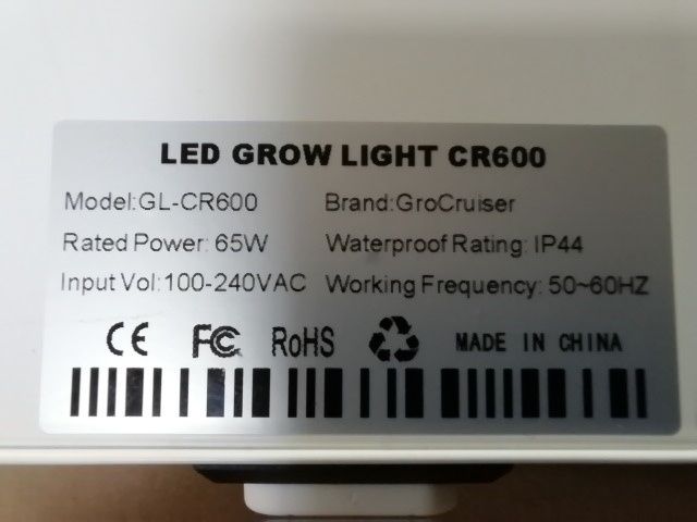 Luzes de cultivo e plantas caseiras