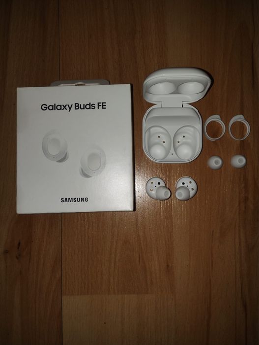 Samsung FE earpods