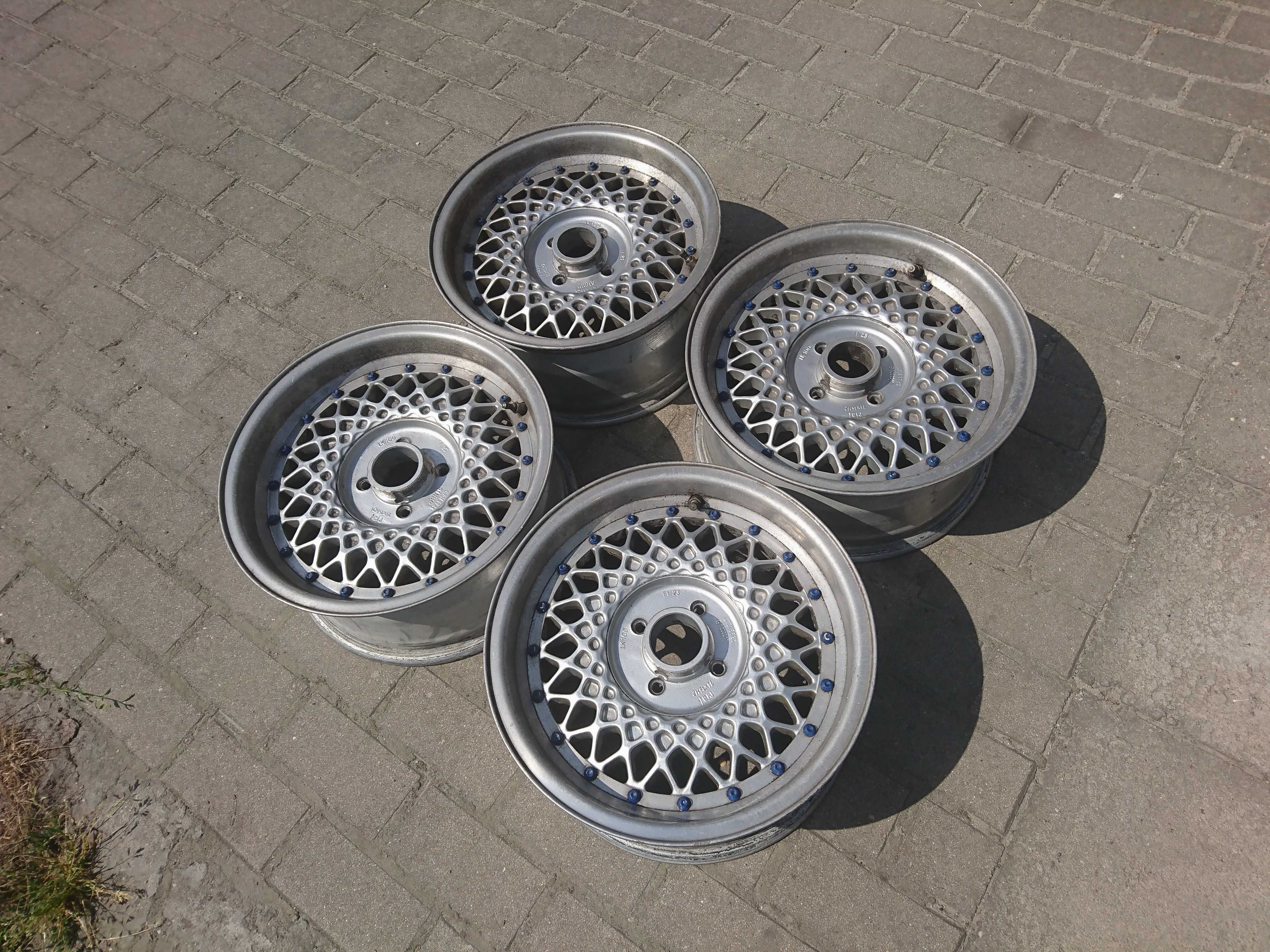 klasyczne felgi RIAL Arc COBRA RS 15x7 et23 Opel VW german style 4X100