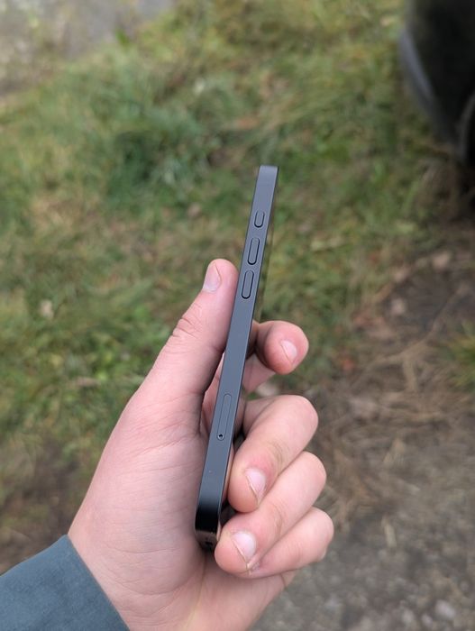 iPhone 16e 256gb neverlock 100% 28циклів