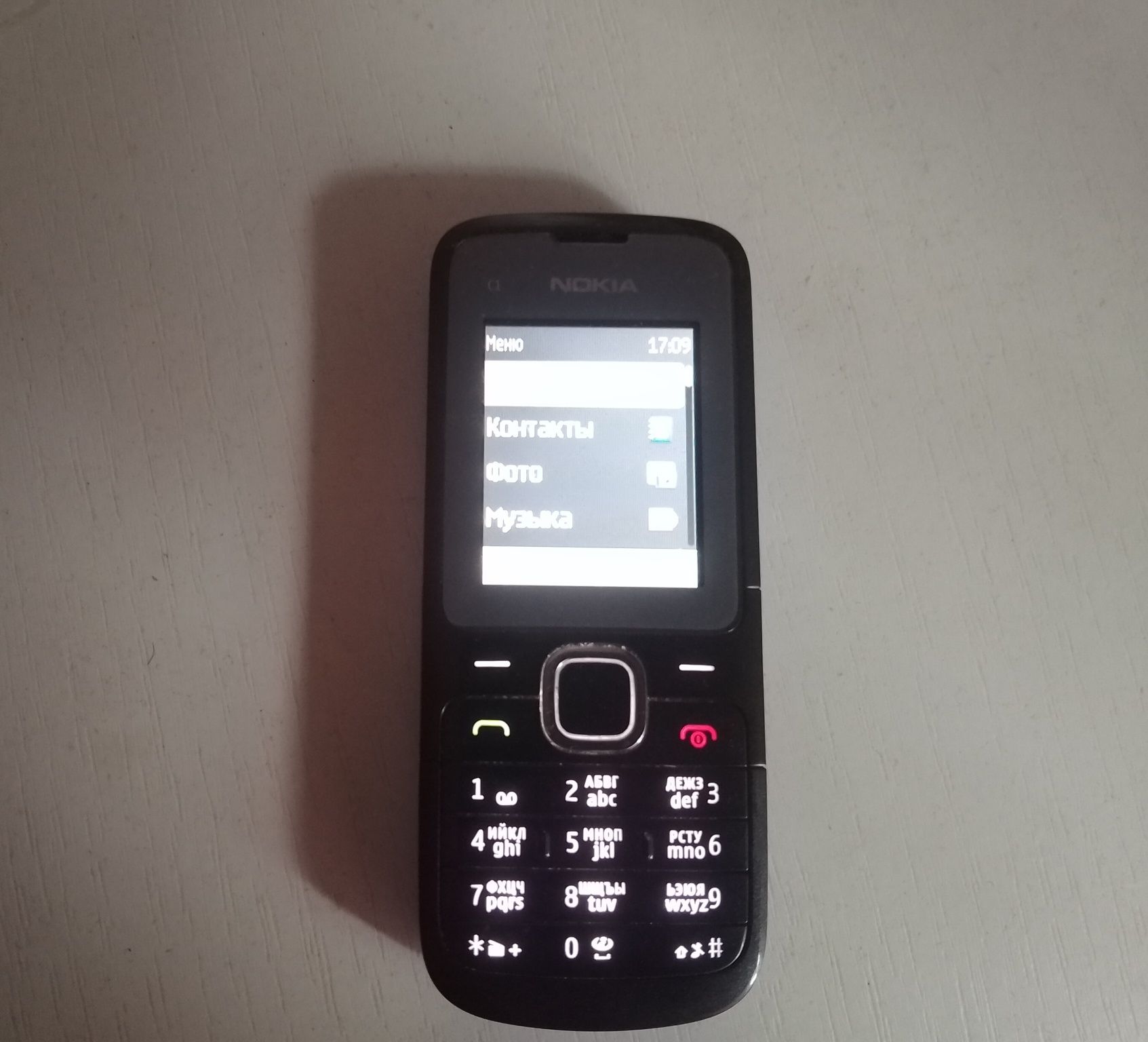 Продам телефончик кнопковий Nokia C1-01