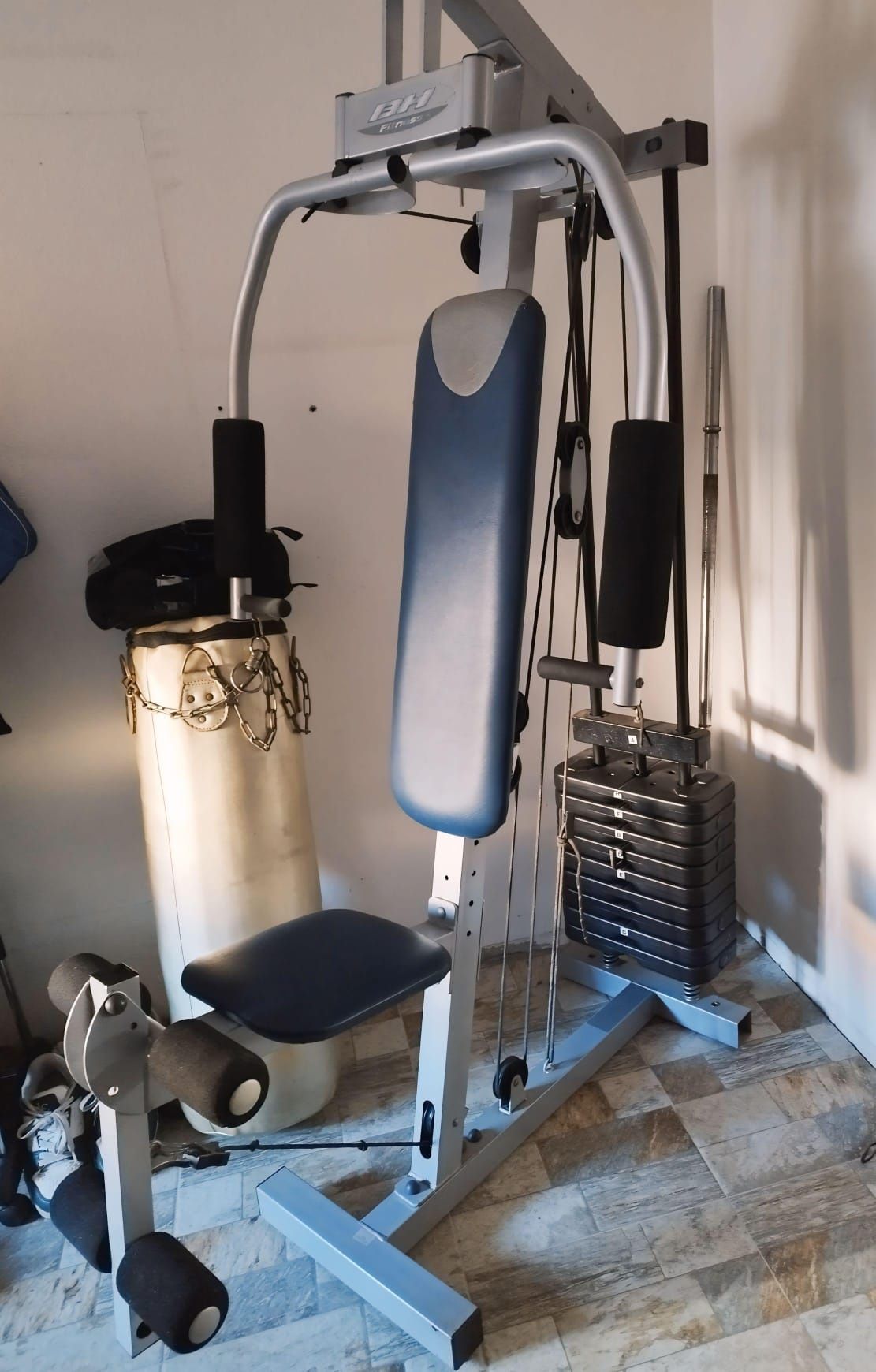 Vendo máquina musculação multifunções