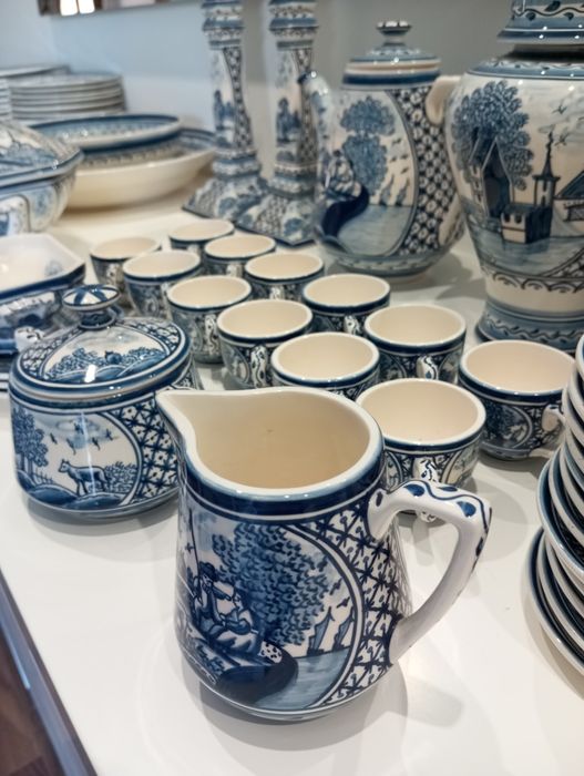 Serviço pintado á mão