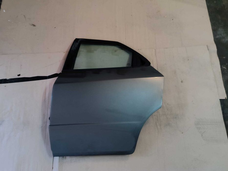 Drzwi kompletne lewy tył - Honda Civic VIII UFO