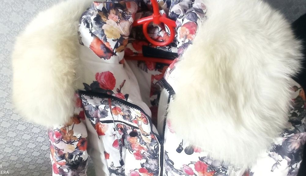 Жіночий зимовий пуховик, пальто