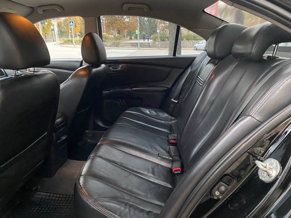 Продам хороший автомобиль KIA