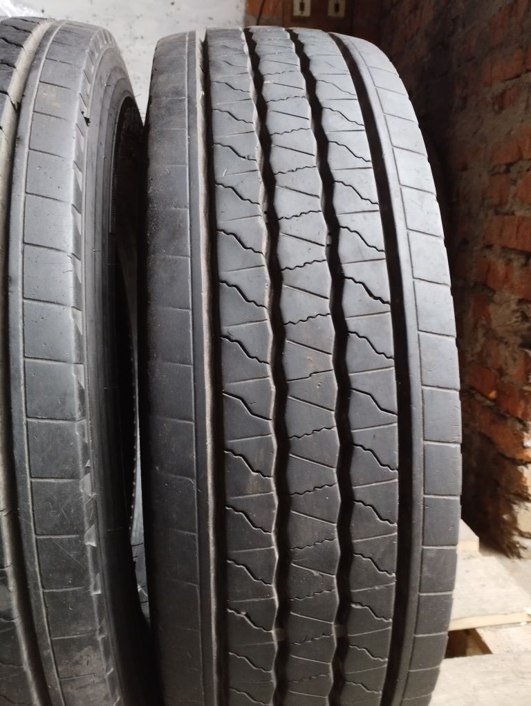 215/75/17.5 Hankook