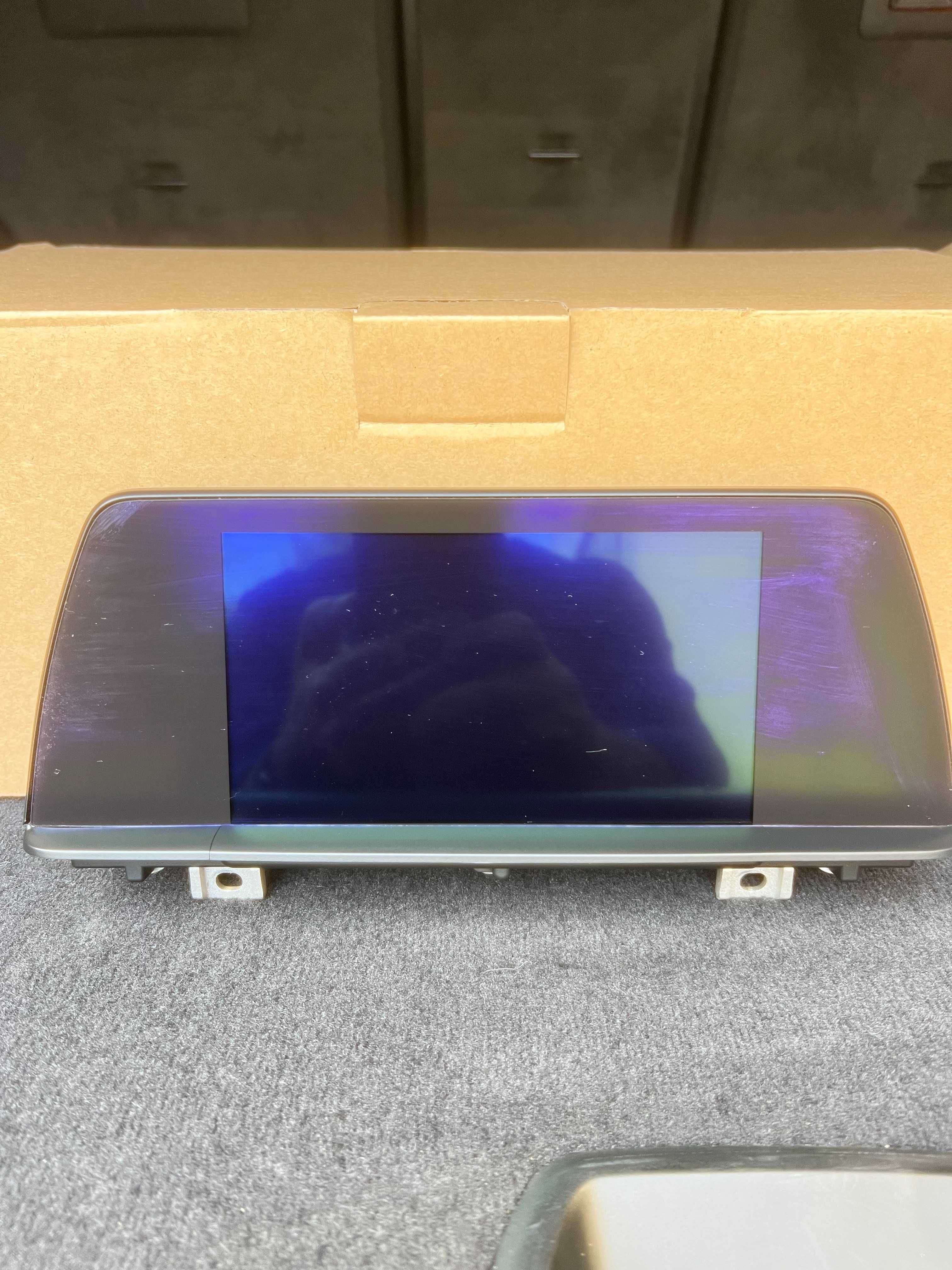 Display-Ecran-original BMW serie3 em perfeito estado sem manchas...