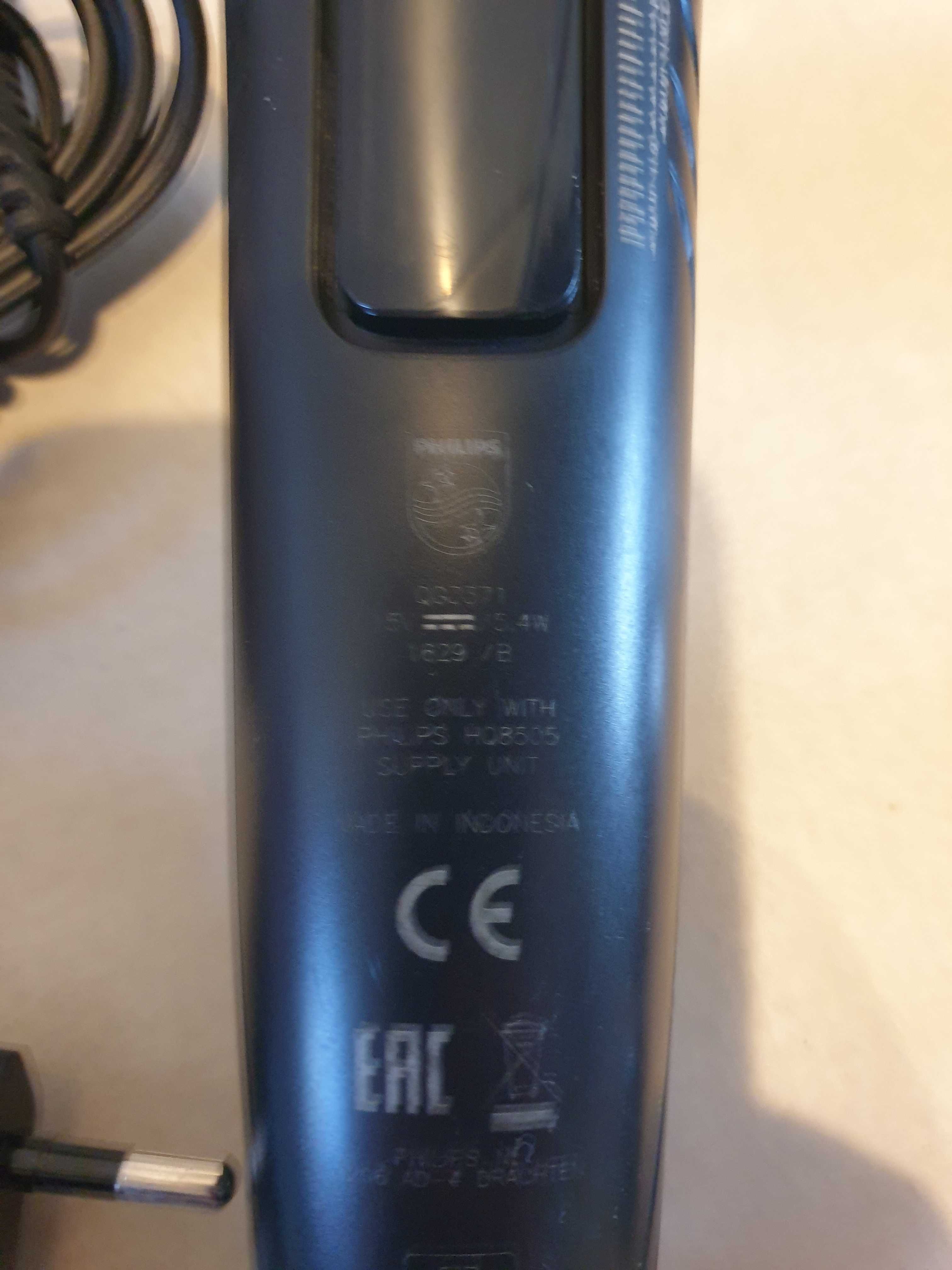 PHILIPS Series 500 trymer do brody i do ciała