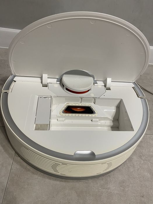 Продам миючий пилосос  Xiaomi Roborock S5 Max
