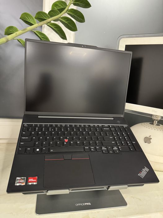 Ноутбук Lenovo Thinkpad E16 Gen 1 Laptop 21JU-S1J400