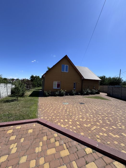 Чудовий Будинок в передмісті