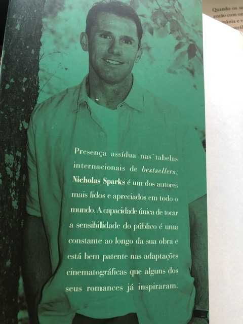 2 livros de Nicholas Sparks: "Juntos ao Luar" e "A Melodia do Adeus"