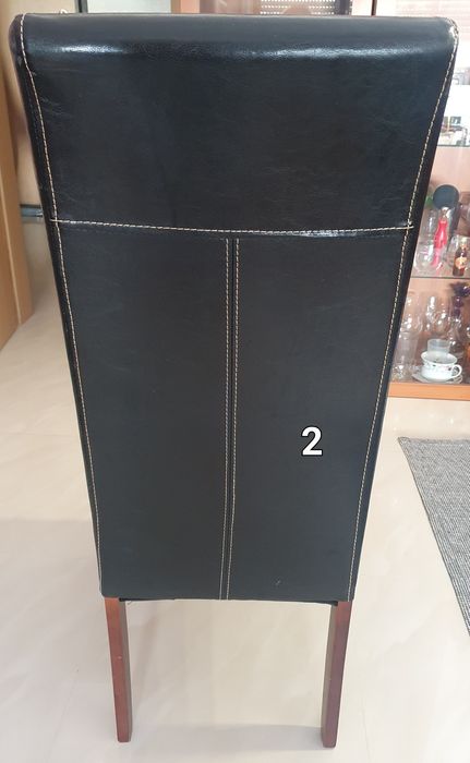 3 cadeiras de Sala em pele