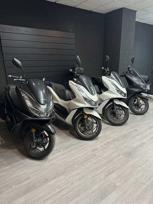 ALUGO PCX NO PORTO 60€