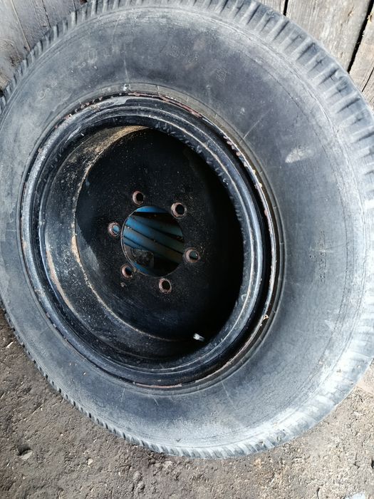 Sprzedam felgę dętkę przyczepa 8'20