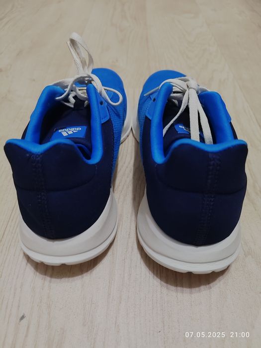 Кросовки Adidas!