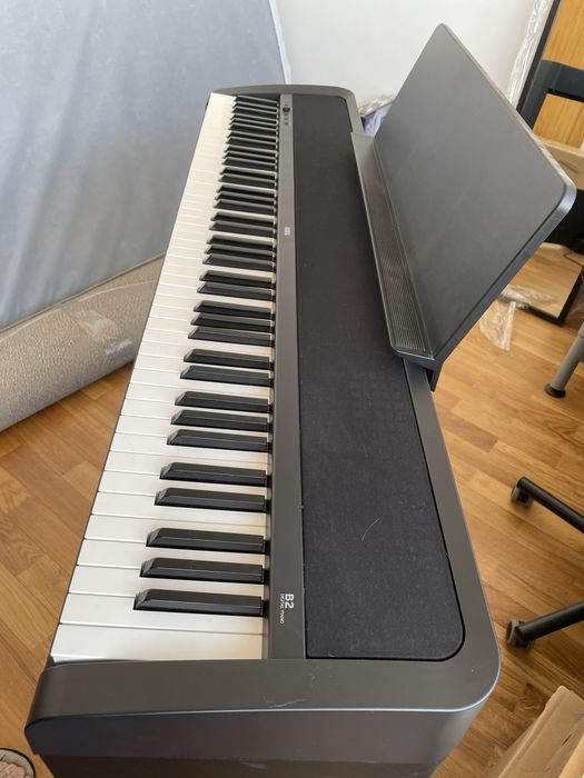 Piano digital Korg B2 (como novo)
