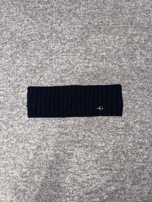 Темно-синяя повязка на голову. Теплая повязка на голову