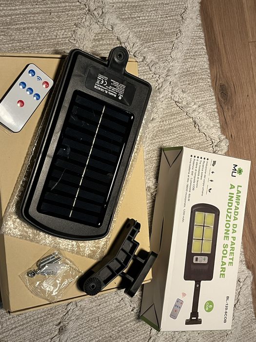 Lampa solarna uliczna, czujnik ruchu, pilot IP54