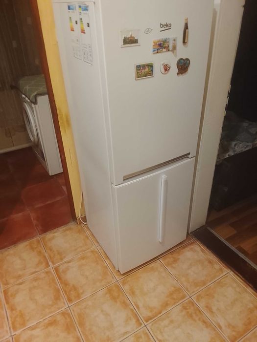 Sprzedam lodówke Beko wymiary wysokość 155 długość 55