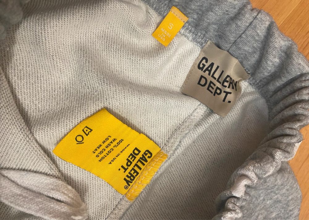 Calças Gallery Dept