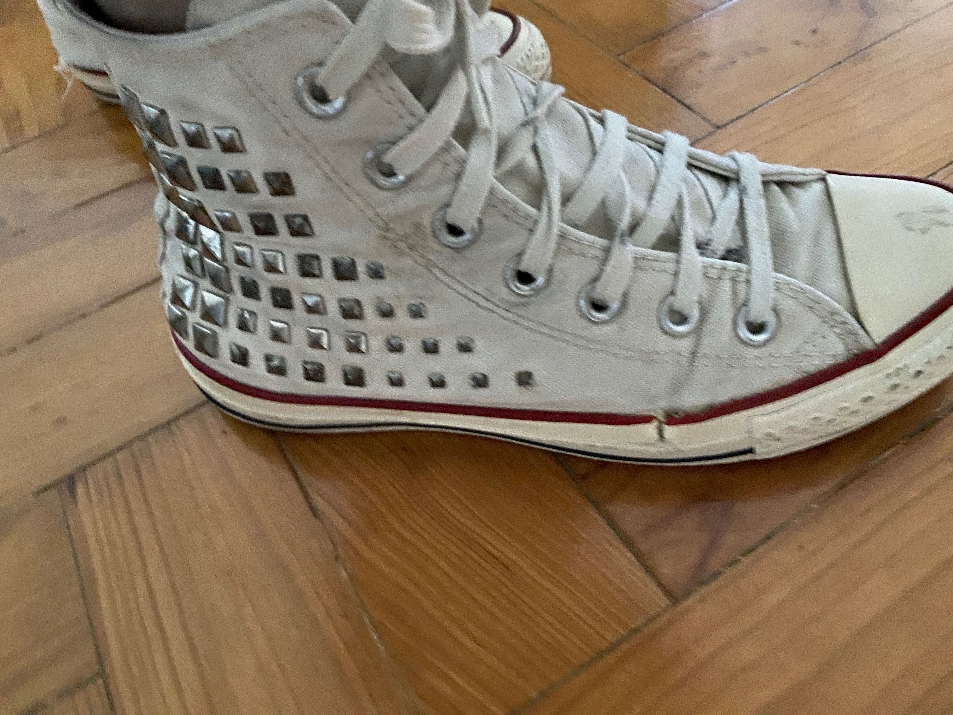 Ténis all star com tachas 37