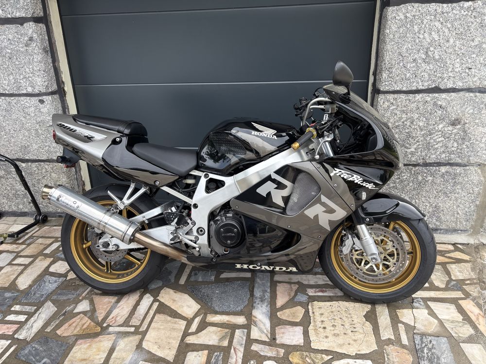 Honda CBR 919 RR Fireblade  impecavel