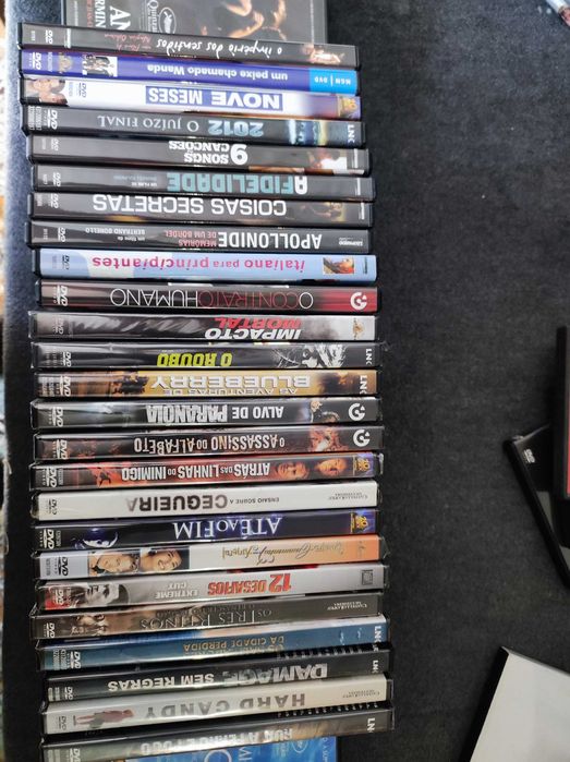 Coleção de 85 DVD's originais selados.