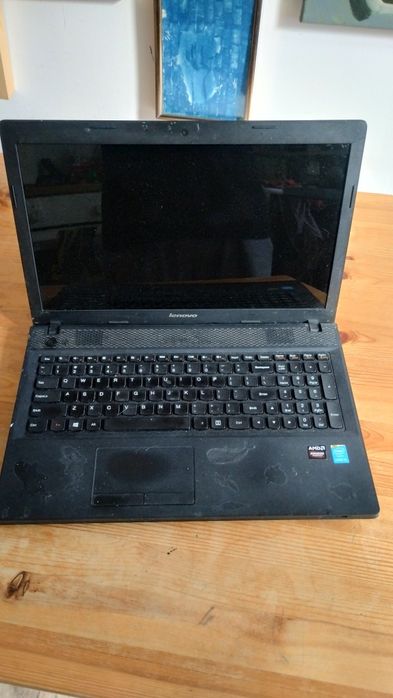 Lenovo G510 model name 20238 uruchamia się ale są uszkodzenia