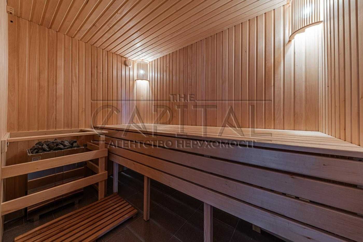 Срочно! Продам комплекс из 3 домов 247м2. Тарасовка. Юровка.Киев 15мин