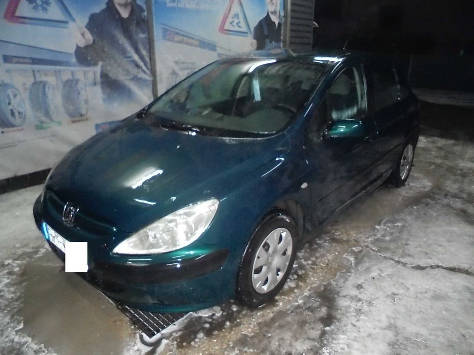 Peugeot 307 1.6 benz 16V 80kW 5drzwi kolor zielony metalik na części