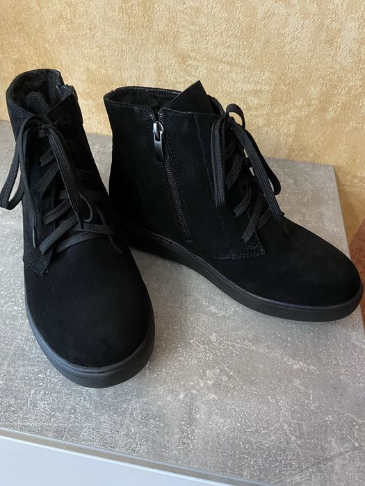 Напівчобітки жіночі зимові замшеві