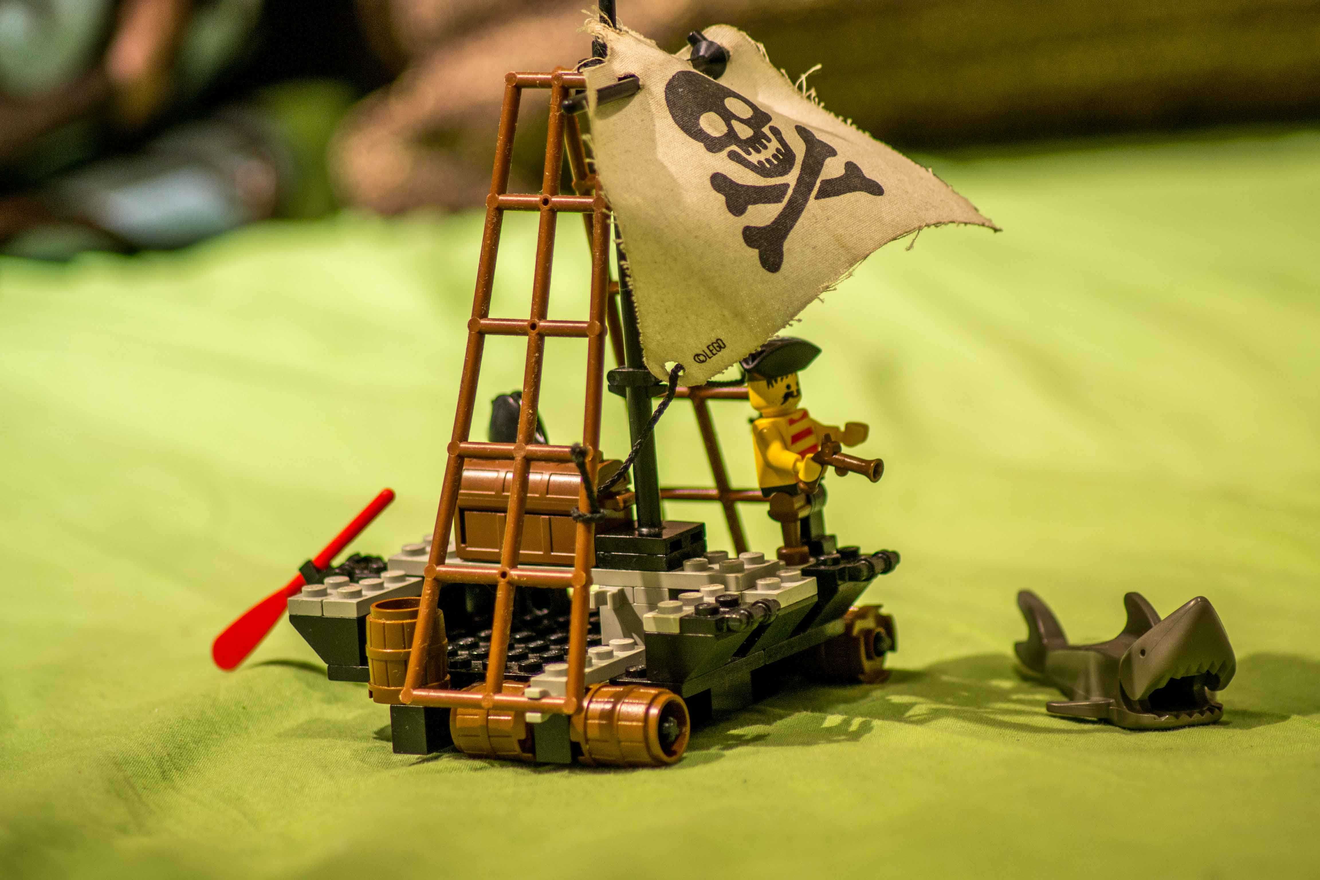 Lego 6261 Pirates Raft Raiders