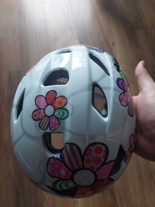Kask rowerowy Alpina dla dziecka dziewczynki w kwiatki