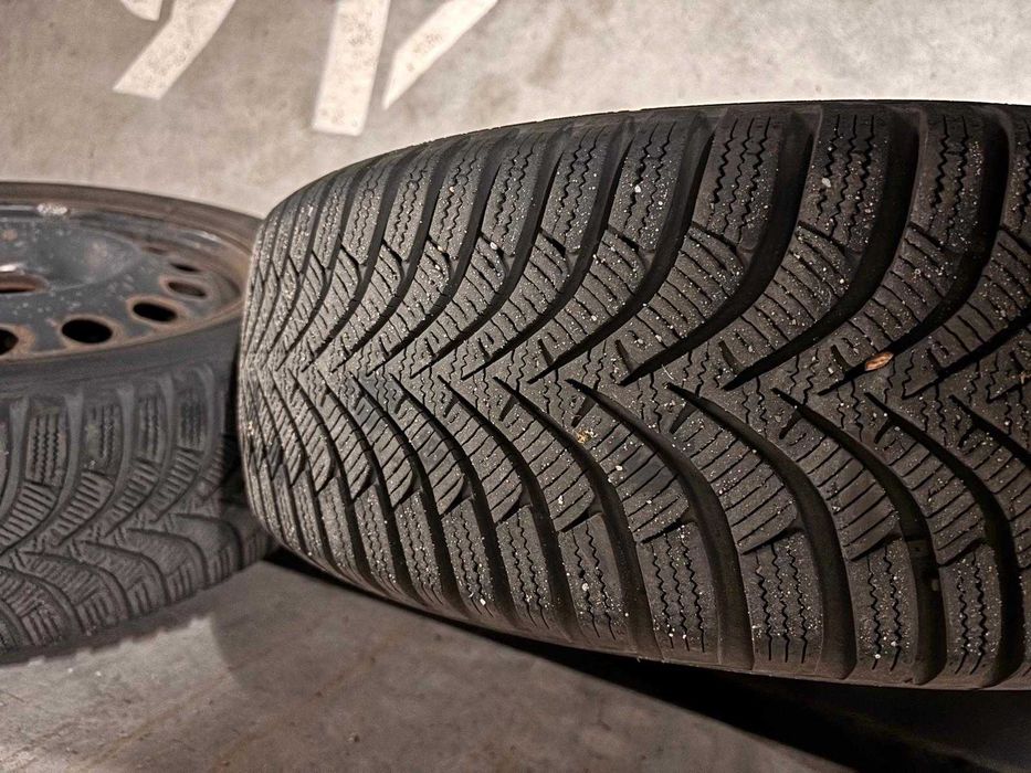 Opony zimowe Hankook 205 55 R16 + felgi stalowe 5x114.3