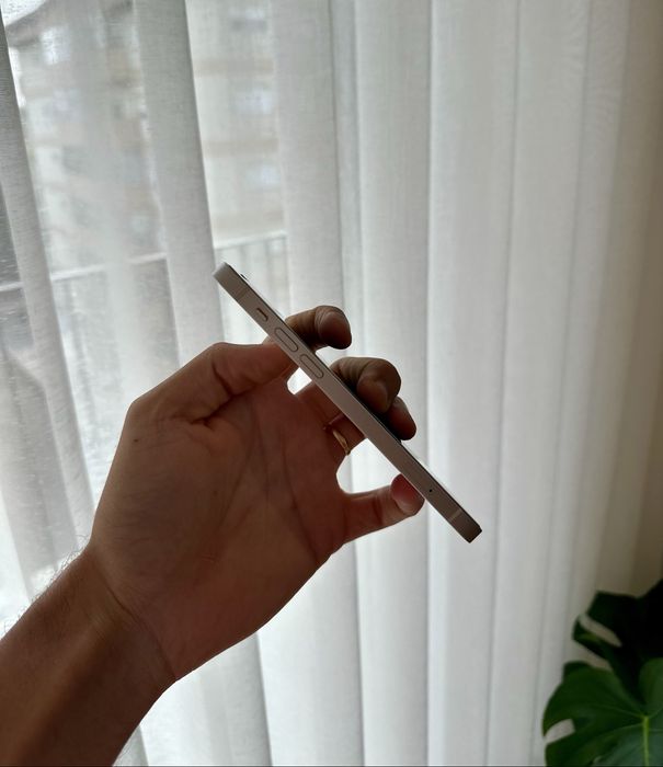 IPhone 12 64Gb + Acessorios (COMO NOVO)