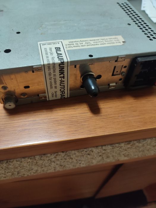 Leitor caixa de CDs Blaupunkt carro