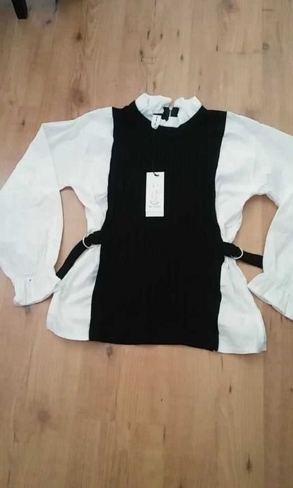 Camisola preta com blusa incorporada - Tamanho Único