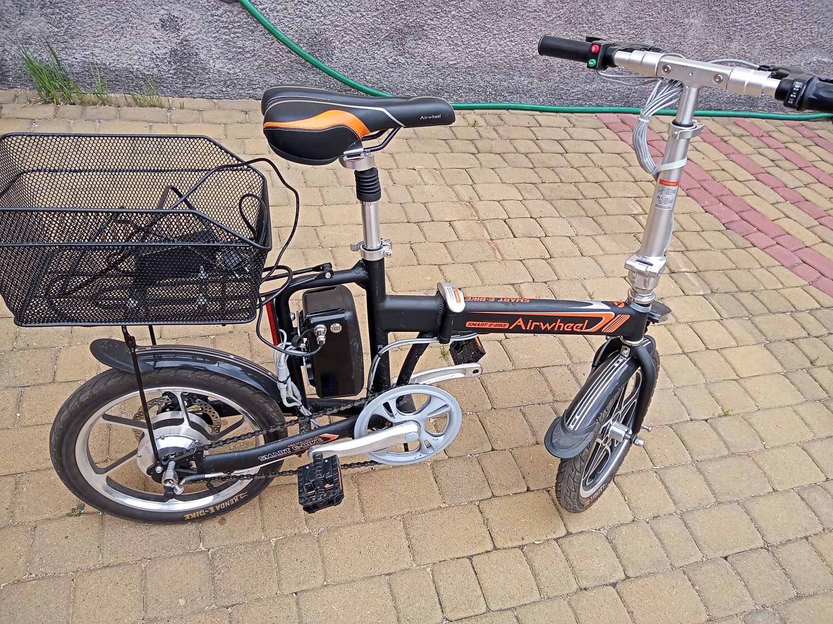 Smart E-Bike Airwheel rower elektryczny powystawowy dostawa gratis